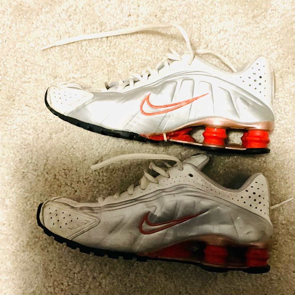 Nike Women's White and Red Sneakers - Picture 6 of 7